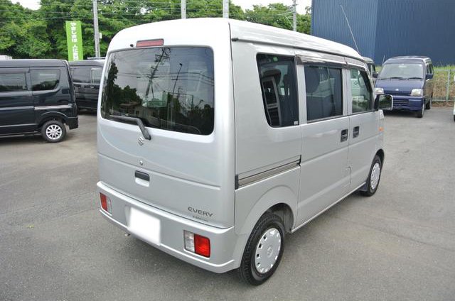 Suzuki Every 2013 full